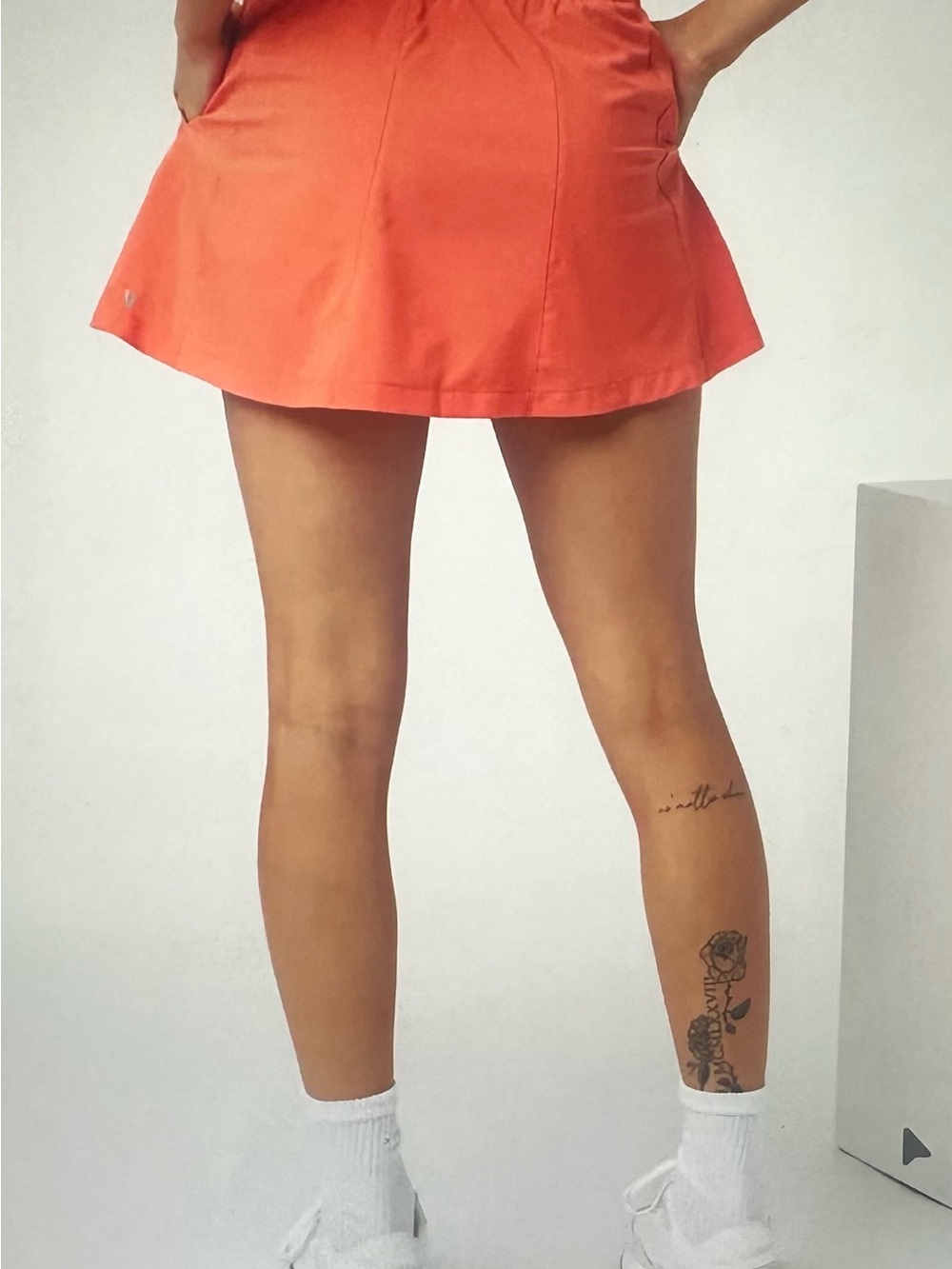 Vuori Clementine Skirt — Size Medium | Orange - Picture 2 of 9